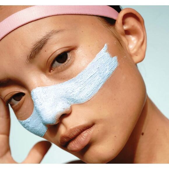 FRÉ DETOX ME Instant Clearing Mask - Picture 3 of 4